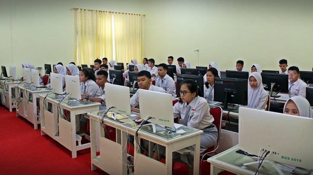 Tryout Online Matematika SMA: Alternatif Belajar Mandiri Jelang Ujian Nasional