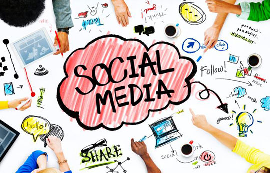 Meningkatkan Citra Bisnis Anda dengan Jasa Social Media Management: Cara Mengelola Akun Media Sosial Bisnis Bersama Rajakomen.com