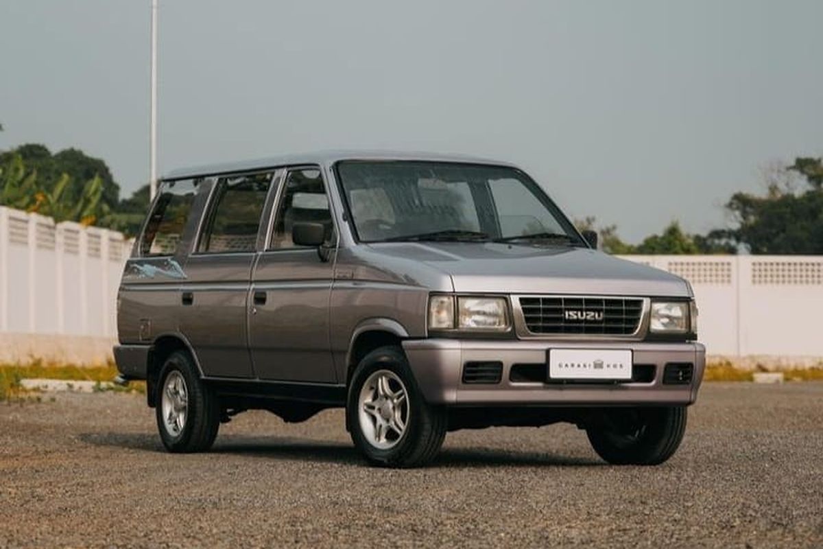 Daya Tarik Isuzu Panther Kotak bagi Generasi Pecinta Mobil Klasik Modern