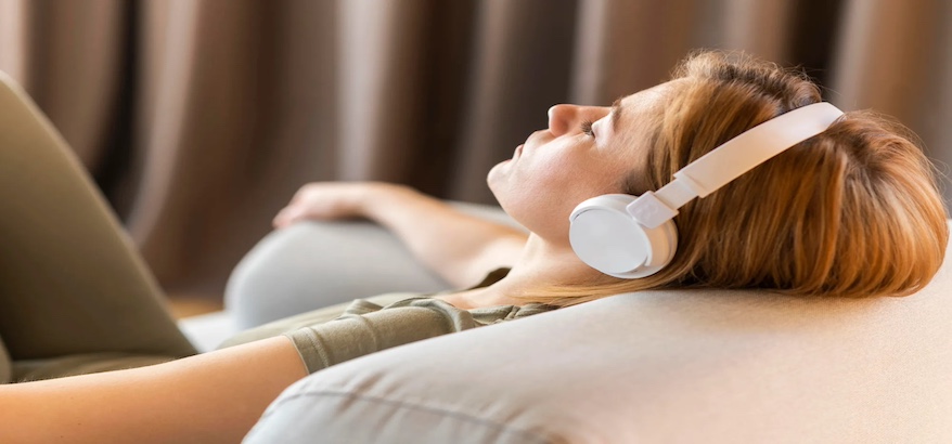 Deep Sleep Music: Kebiasaan Sederhana untuk Istirahat Lebih Baik