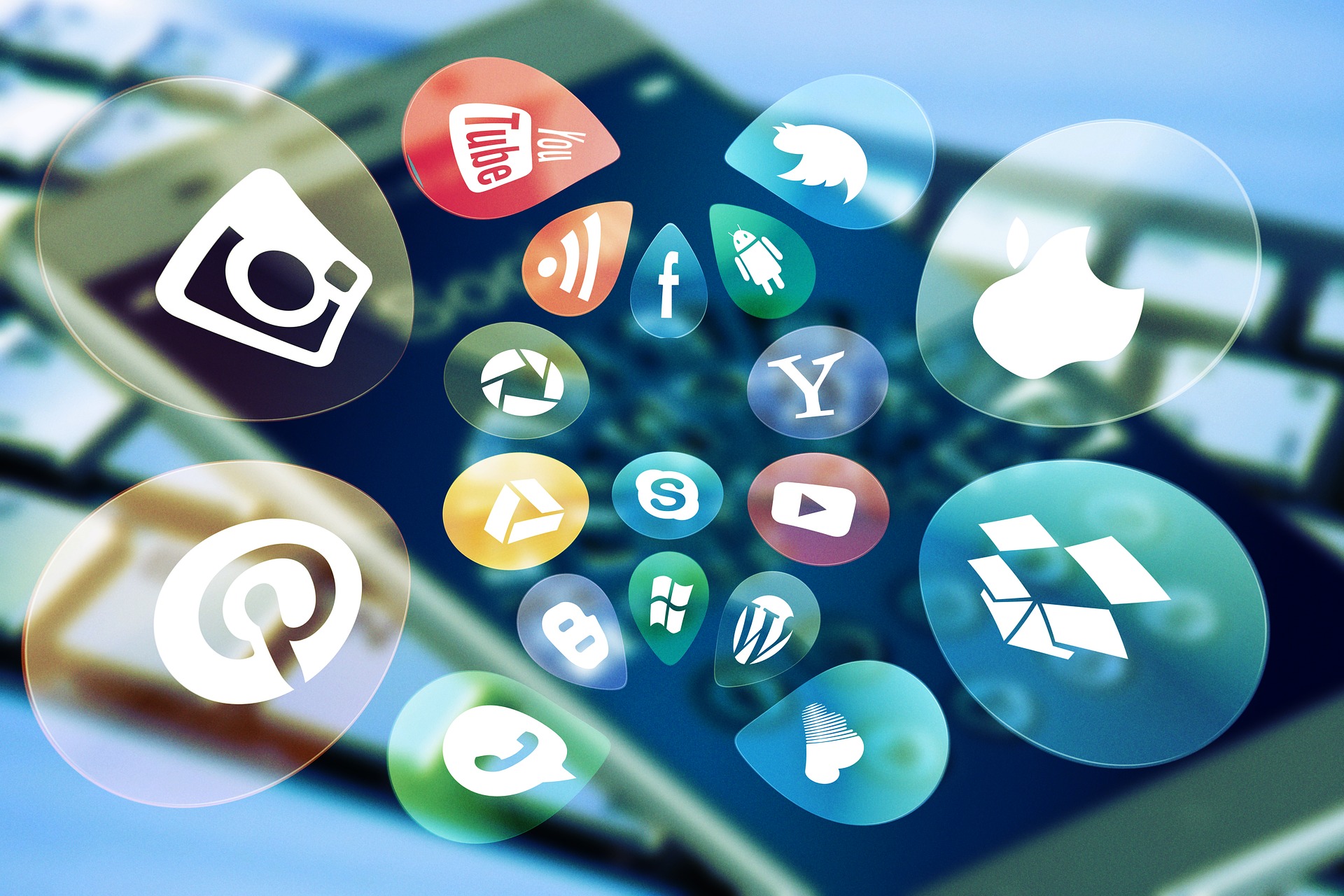 Bersaing di Google Play atau App Store? Ini Solusi Viewnya