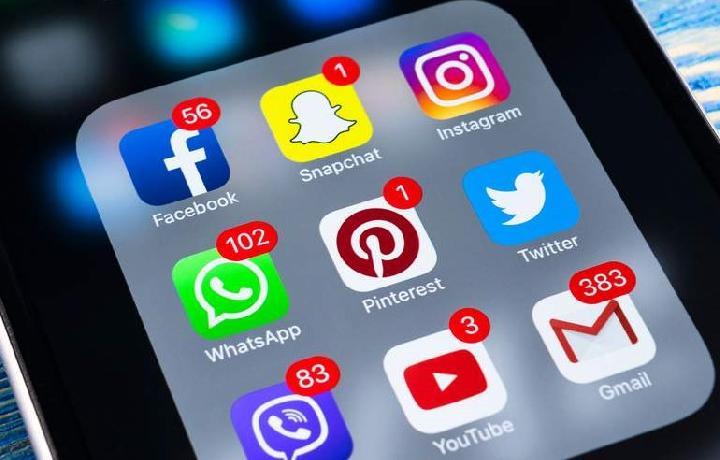 Akun Media Sosial Apa Saja yang Bisa Dikelola dalam Satu Aplikasi?