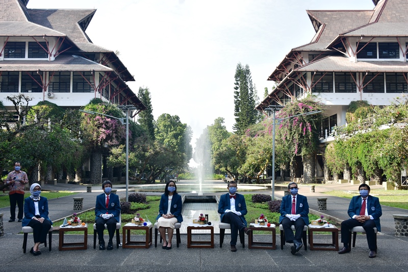 Strategi Lolos SBMPTN Lewat Tryout Gratis ITB Berbasis Web dan Mobile