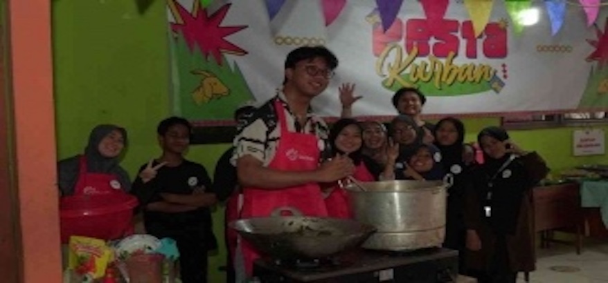 Sebelas Hewan Kurban dan Ratusan Senyum Warnai Pesta Kurban TurunTangan Bekasi