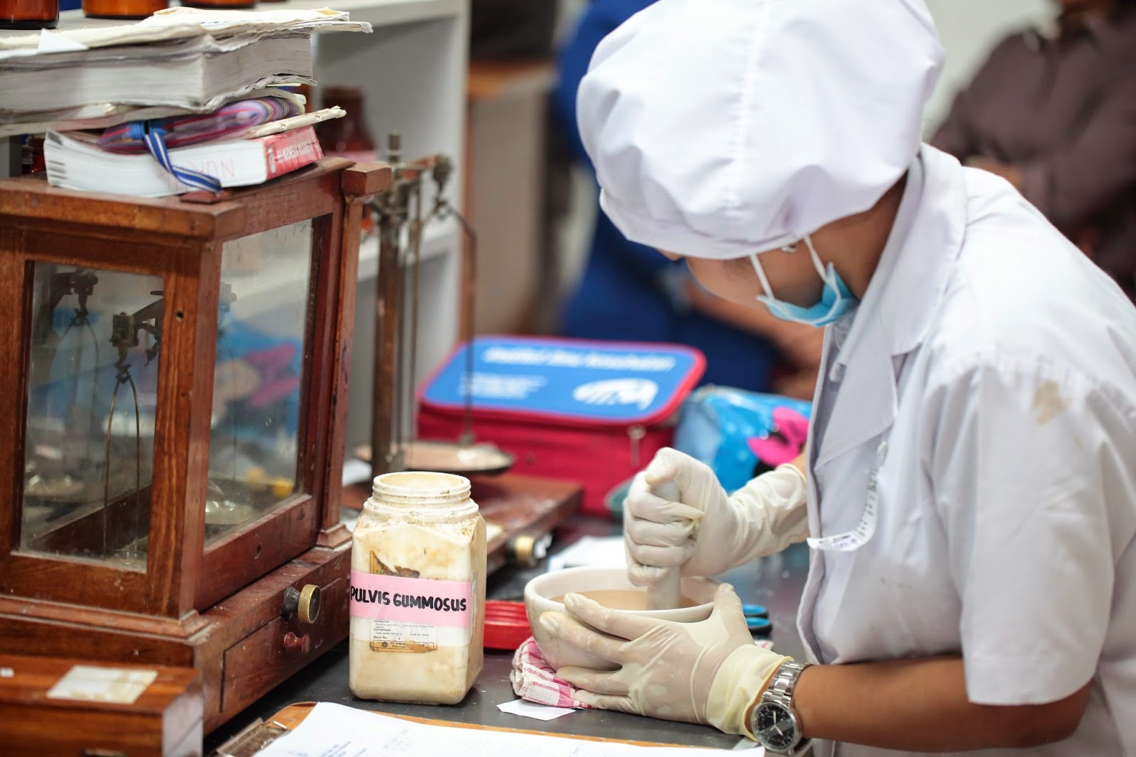 Beasiswa di Fakultas Farmasi Universitas Sumatera Utara: Peluang Kuliah Gratis
